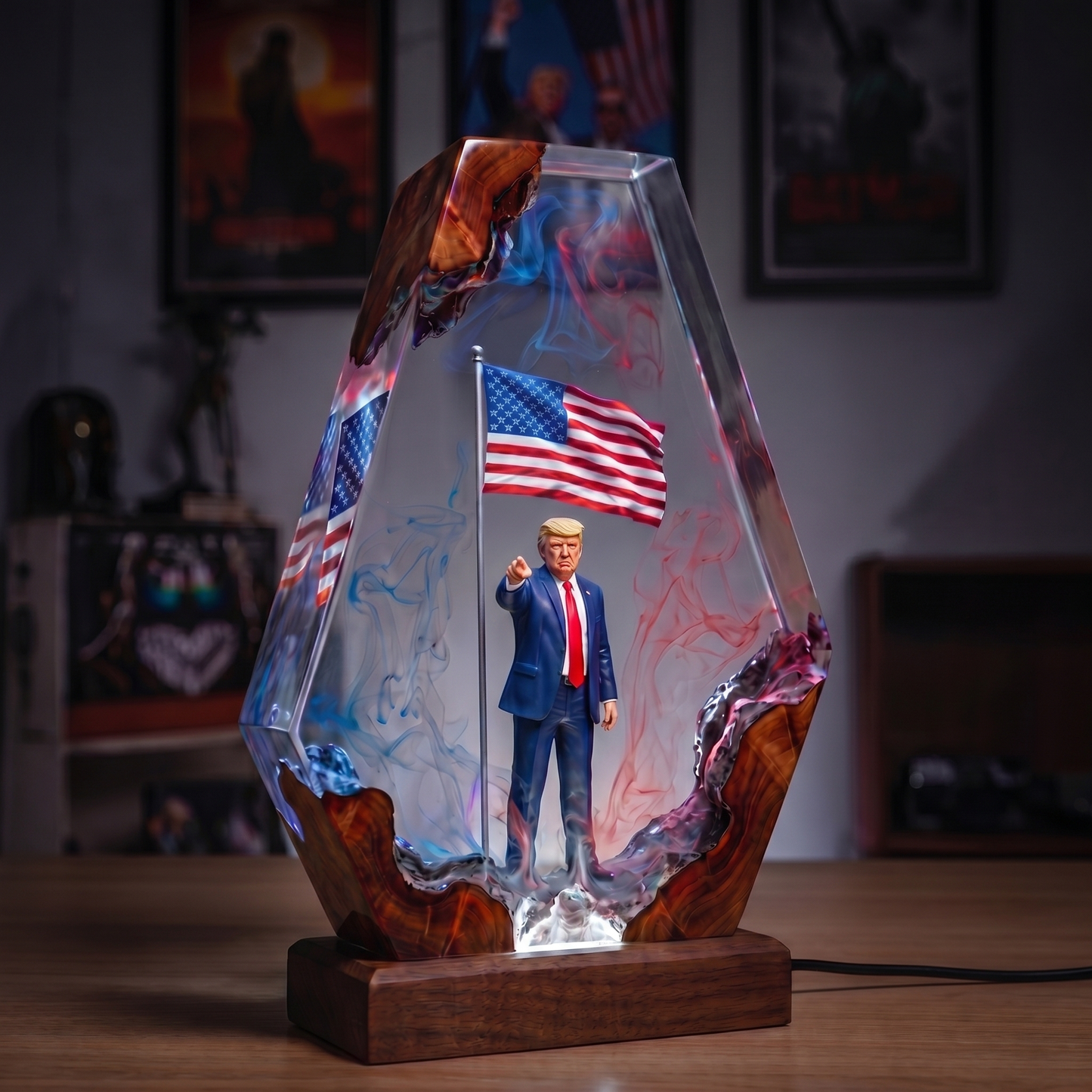 Freedom Resin Lamp